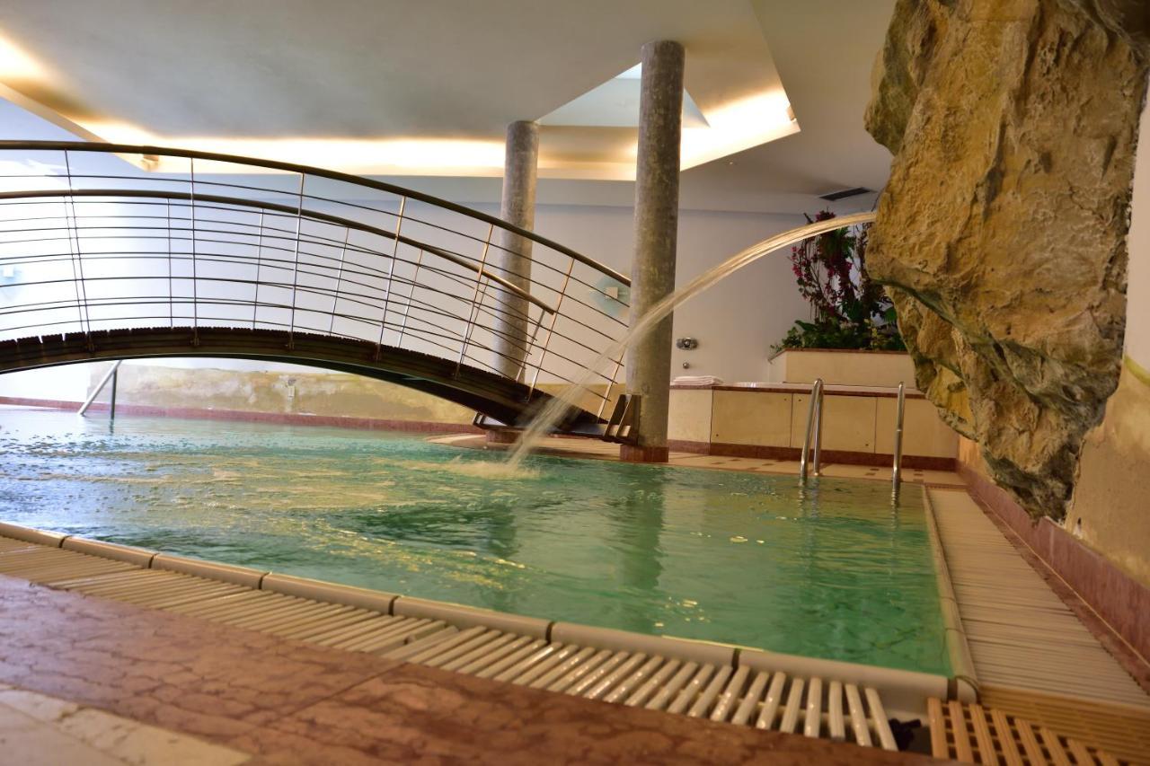 Hotel Krone Брунико Экстерьер фото