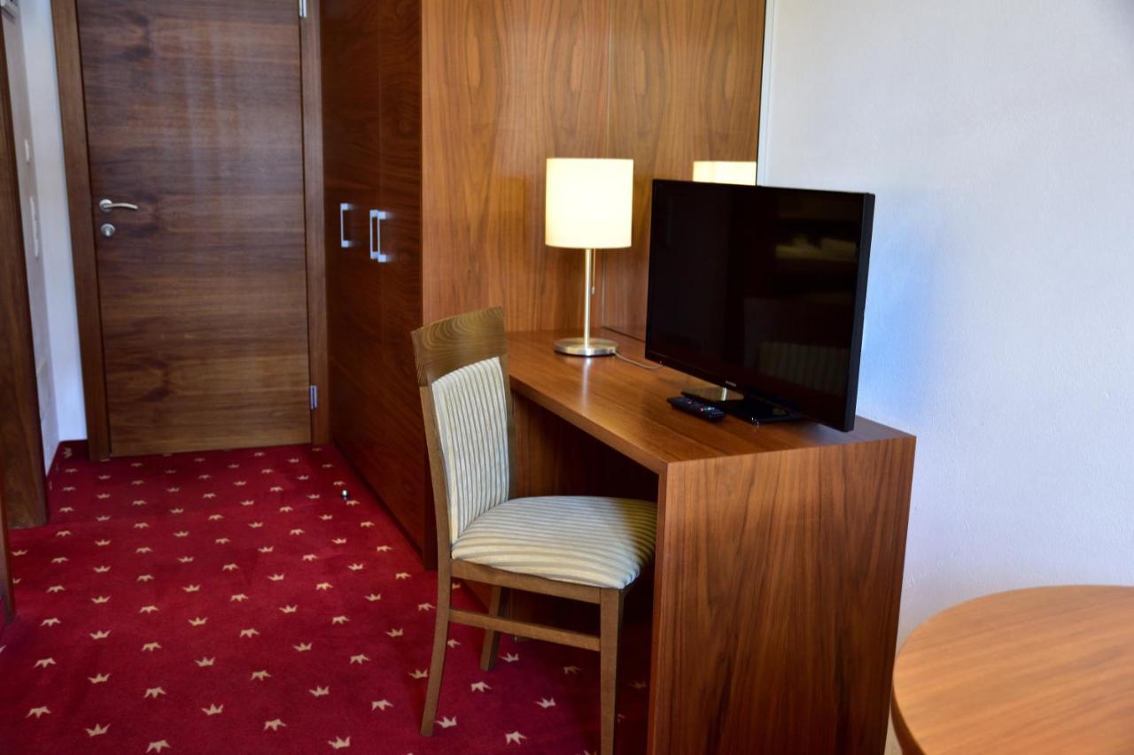 Hotel Krone Брунико Экстерьер фото